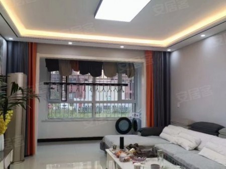 房东急售万福家园3室2厅1卫114平精装修，带储藏室58万可议价，随时看房